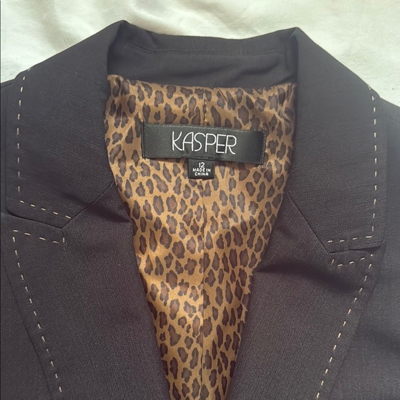 Vintage Kasper tailored lined Black Women's Blazer with Stitch detail. Size 12. - Picture 9 of 14